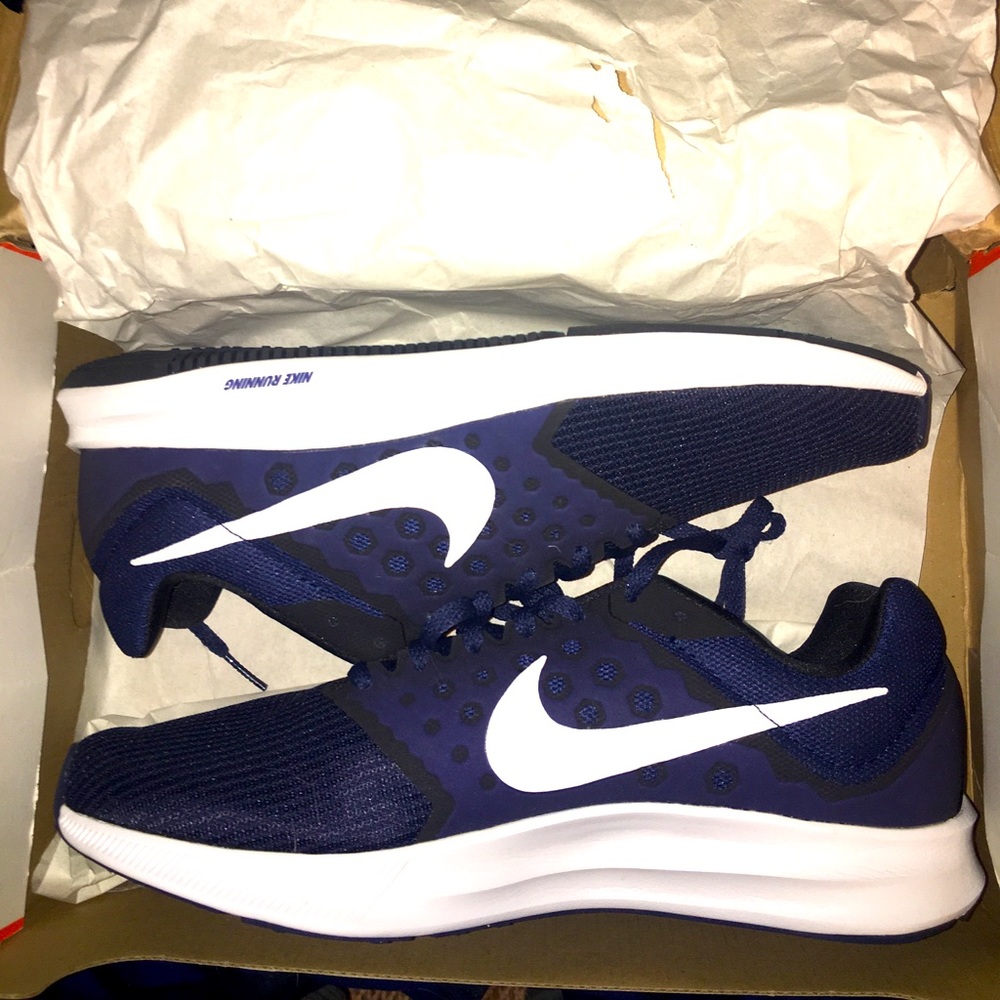 Men’s Nike Running Shoes Size 10 Brand New With Original Box.